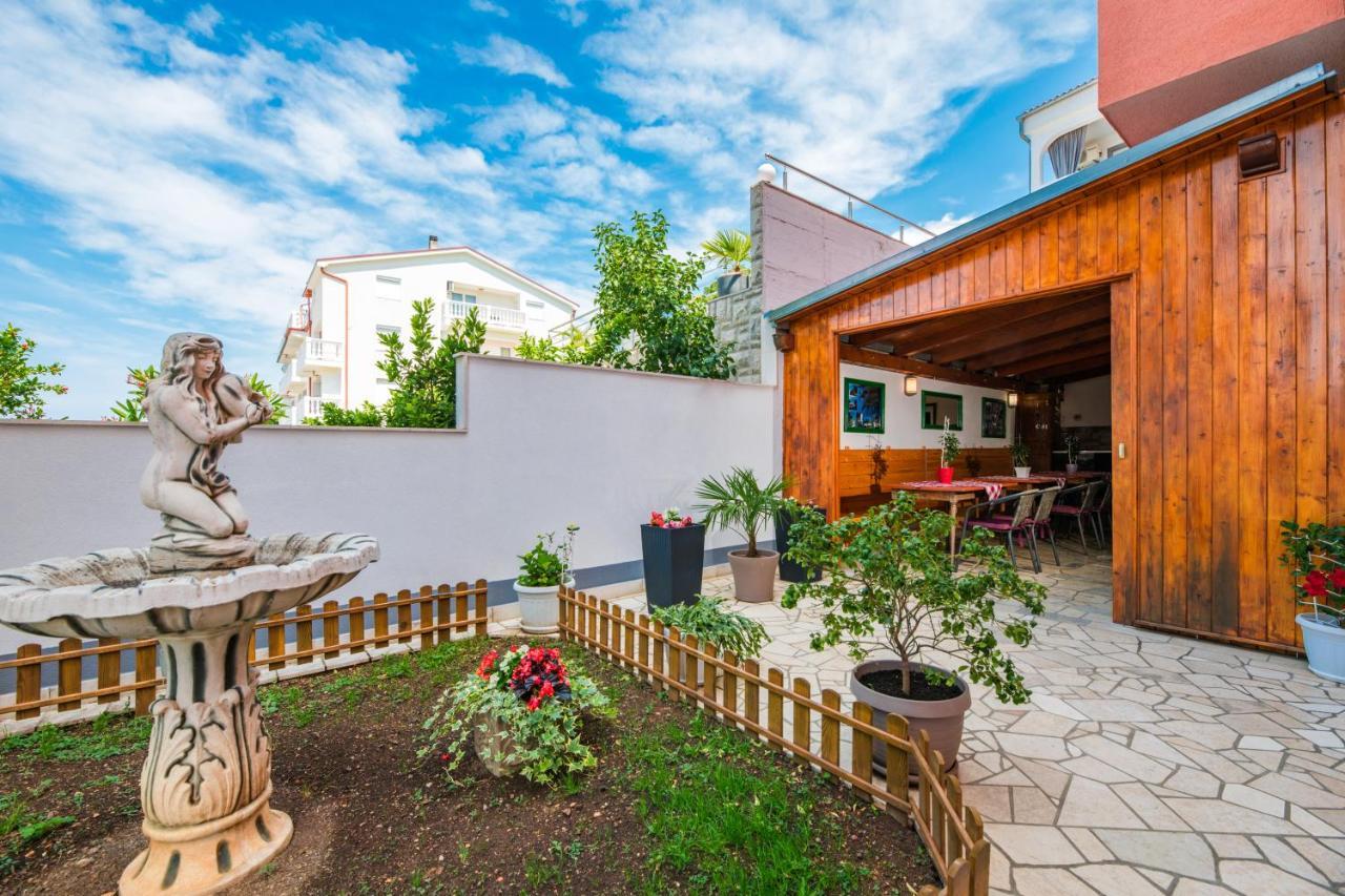 Apartments Mikanovic Crikvenica Dış mekan fotoğraf